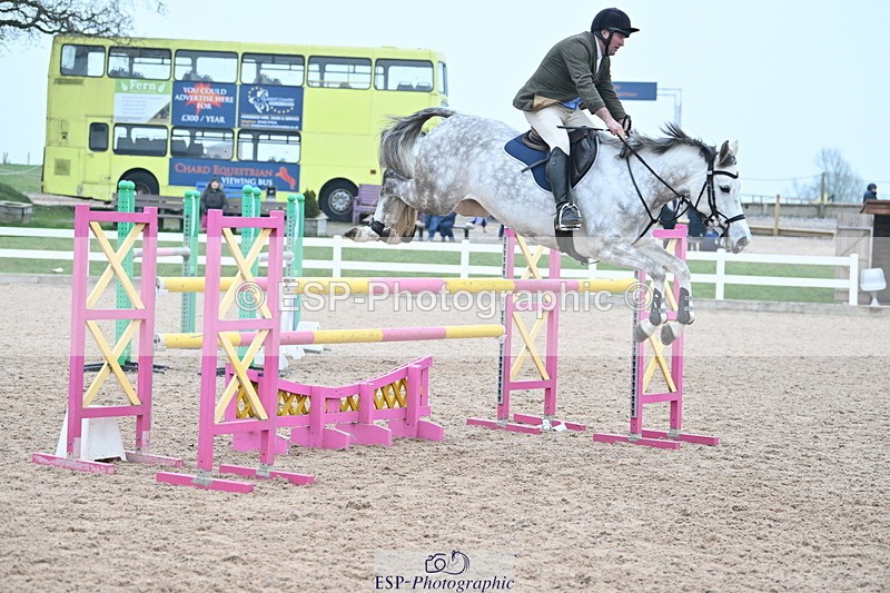 240113A-142304-02331 - Cls 13 Foxhunter and 1.20m Open
