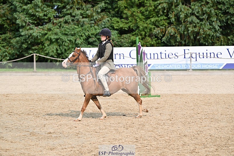 240818-161735-05383 - Cls 13 Pony Intro 70cm