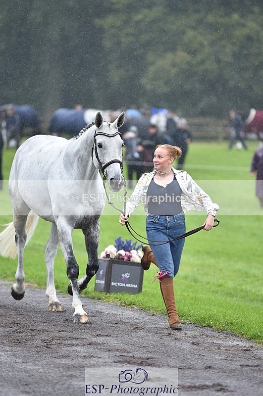 231018-121318-00142 - 022-EFEBA-Cecilia.Mayne-TrotUp