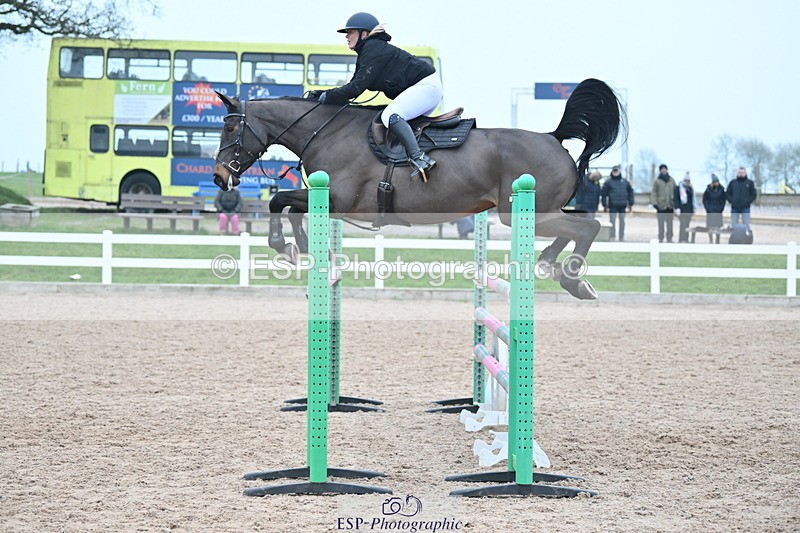 240113A-142127-02323 - Cls 13 Foxhunter and 1.20m Open