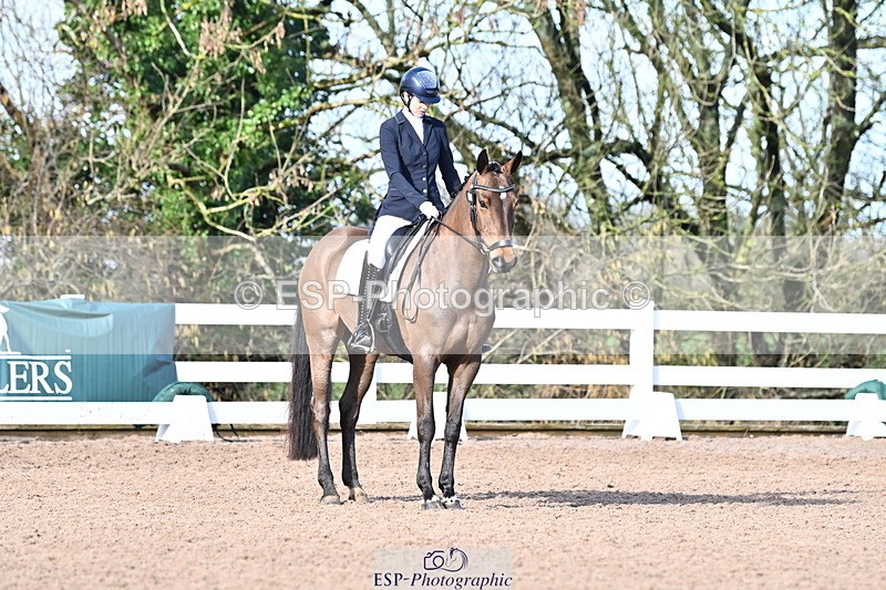 240218A-110154-05767 - 131-Lauren.Burrows-Active.Vogue