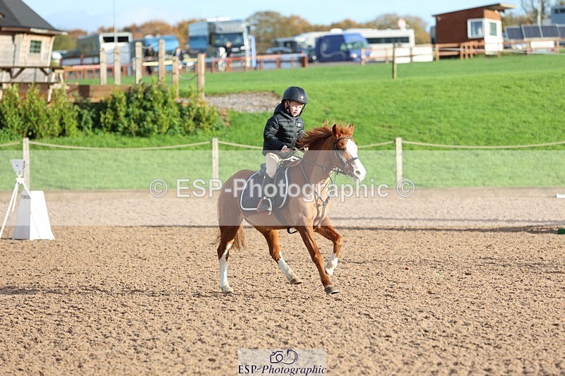 251025-093232-00717 - Cls 20 Clear Round 50cm