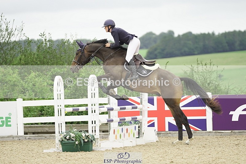 230728A-131136-02082 - Cls 9 85cm Amateur Quali
