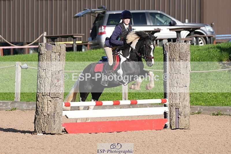 250921-093637-02007 - Cls 2 Pony Intro 70cm