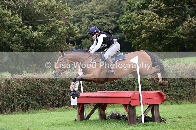 1X9A1969 - Class 6: 90cm + Red Table