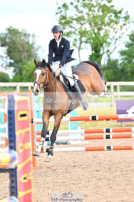 240608A-143949-02795 - Cls 5 Snr Foxhunter and 1.20m Open