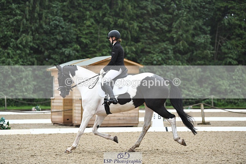 240720-113441-04332 - 123-Michelle_Wallis-Alvescot_Winning_Mood