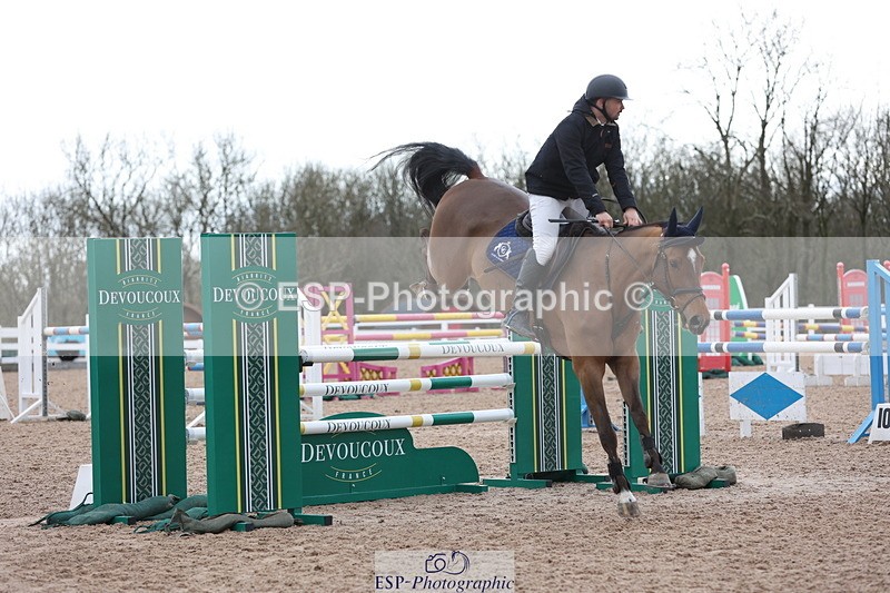 240223A-133122-01555 - Cls 5 Newcomers and 1.10m Open