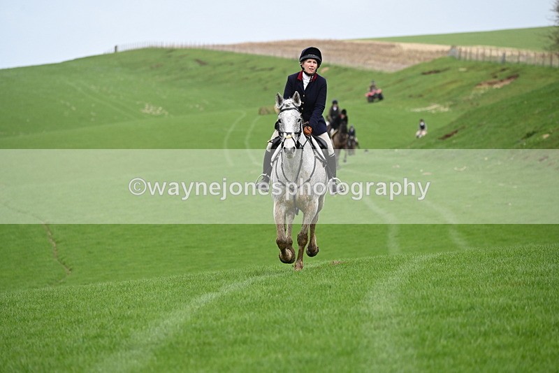 WJ6_9259 - Line Three