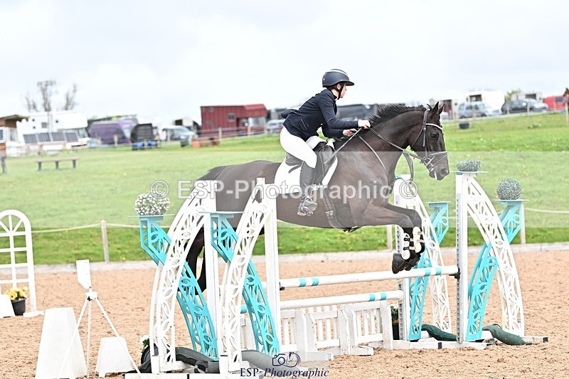 250414-113053-00564 - 90cm Round 1