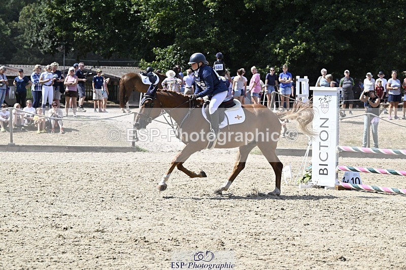 250823A-134103-30566 - PC70 Jump Off