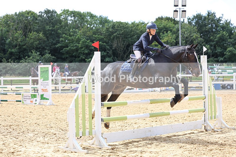 3E7A0173 - Class 9: Senior British Novice/90cm open