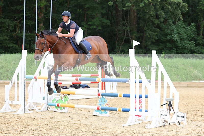 3E7A6261 - Class 8: Senior Newcomers/1.10m open