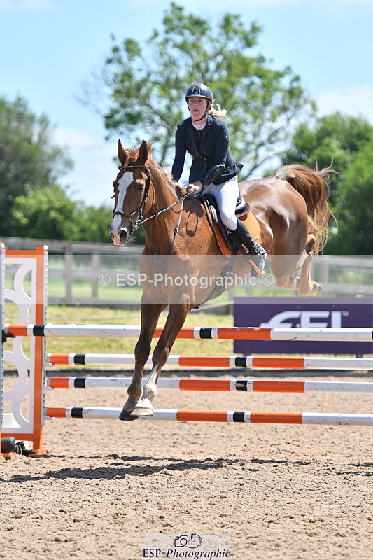 240609A-124301-05318 - Cls 18 Snr Newcomers and 1.10m Open