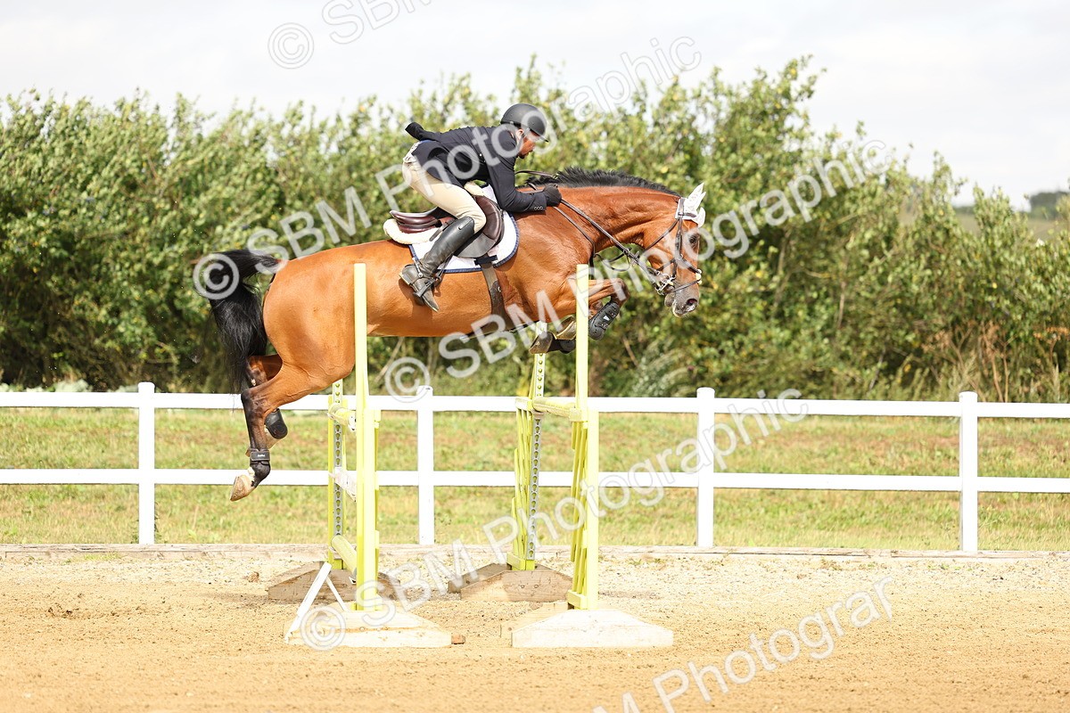 SBM_010310 - Class 4 - Senior Foxhunter - 1.20m Open