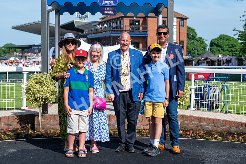 300526-Race 5-Glenfinnan-6665 - Race 5 16.00pm Happy Birthday Colin 'Spud' Stamford Handicap