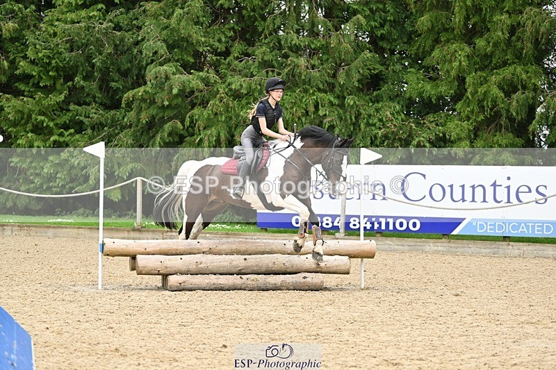 240411-151126-01499 - Group 2 XC