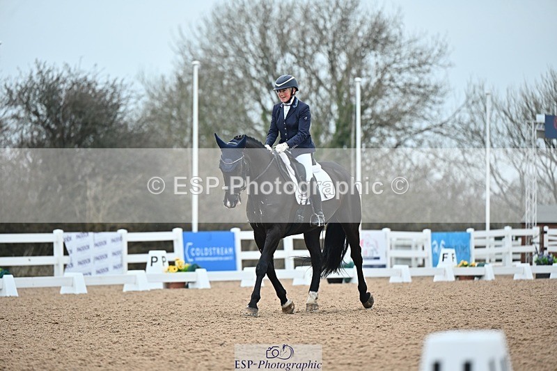 250214-095225-00714 - 228-Louise.Hutchinson-Shovern.Noire