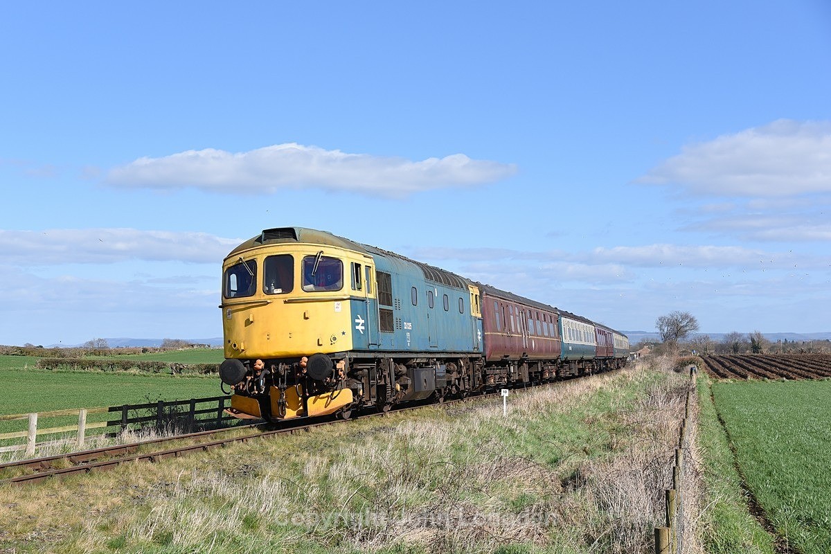 JL - 30.3.25 33035 14:30 Leeming Bar - Leyburn, Muddfields - The wonderful Wensleydale Railway
