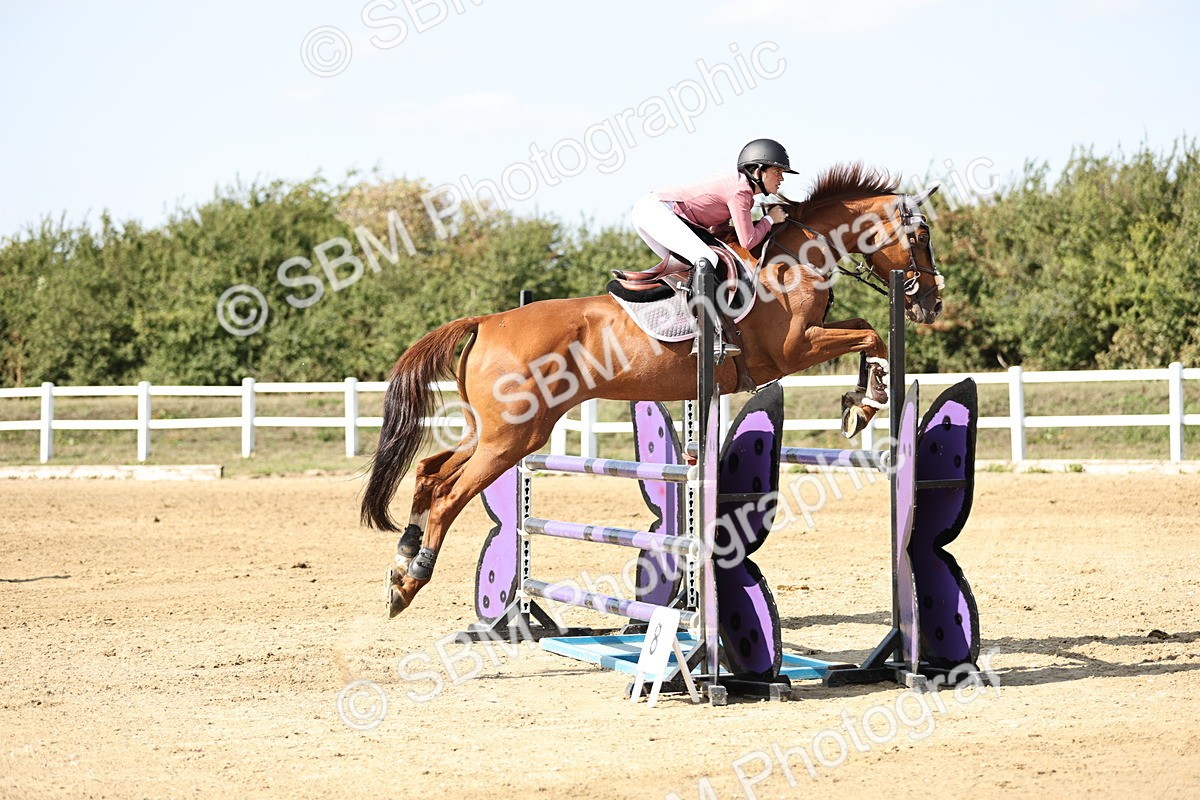 SBM_005228 - Class 6 = Senior Newcomers - 1.10m Open