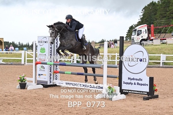 BPP_0773 - CLASS 29 SUN GFS Saddles Senior Newcomers/1.10m Open