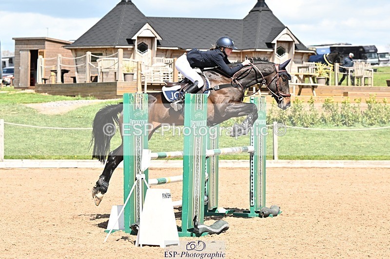 250416-132154-01036 - Cls 4 Newcomers and 1.10m