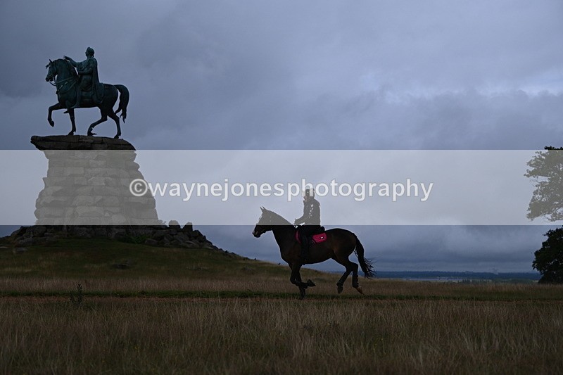 DSC_3918 - Time at Statue 14:56 to 15:05
