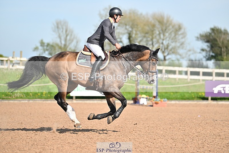 240510A-163810-09225 - Cls 24 National 1.40m Open