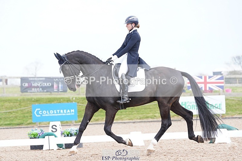 250403-142606-02929 - 027-Zoe.Sleigh-Zall.stensvang