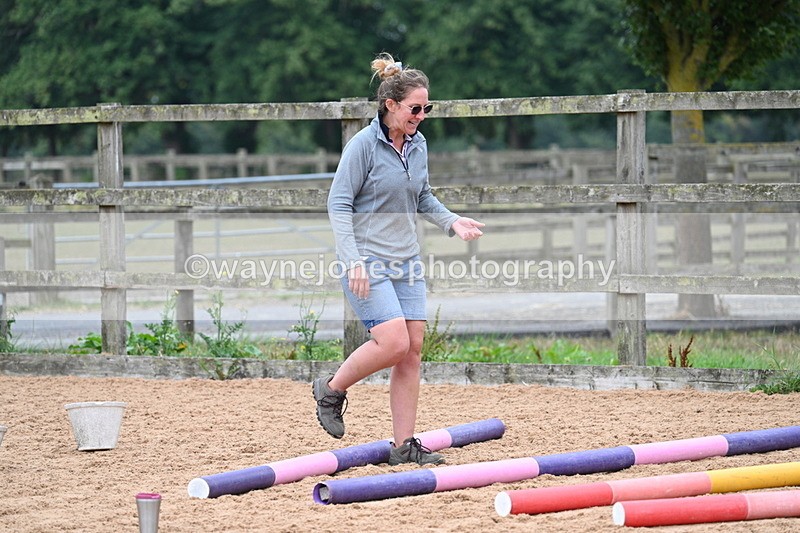 WJ7_9735 - Poles 14:00