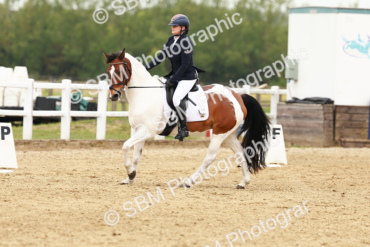 SBM_001069 - Class 6 - Novice 4