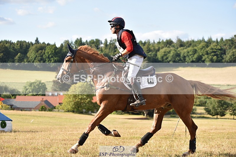 250802A-182702-09184 - J-442-Will.van.Ufford-BALLYRATH.SLIGO