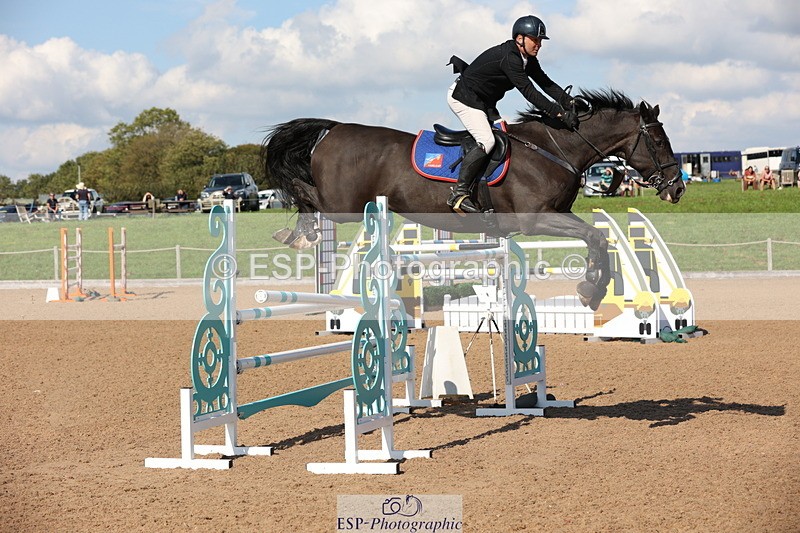 230915A-150156-02880 - Cls 5 National 1.40m