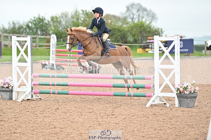 240505A-090908-03416 - Cls 1 Pony Intro 70cm