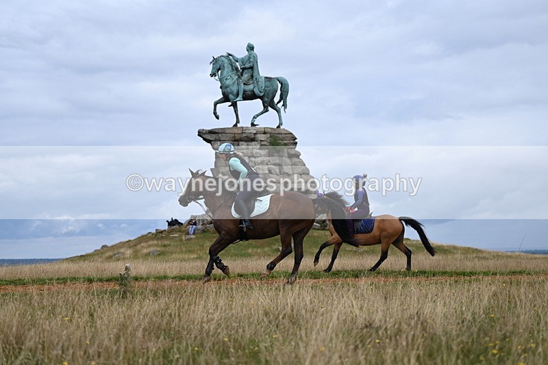 DSC_6172 - Time at Statue 12:17 to 12:44