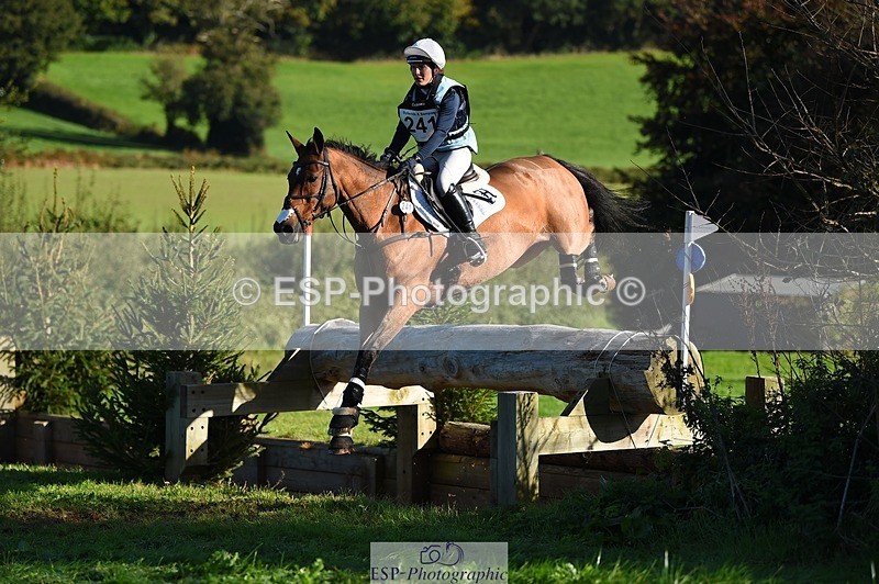 231022-111208-25759 - 241-HILDARE.HERMITAGE-Danielle.Mccormack-XC