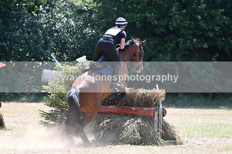 WJ7_5527 - Time 12:37 to 12:38 last rider