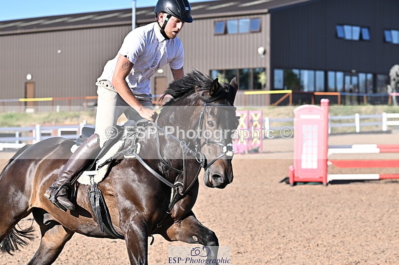 250708A-183529-00587 - 90cm Classes