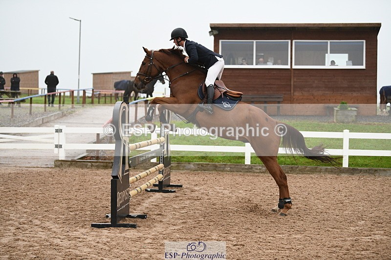 241103A-103848-07525 - SUN Cls 21 Snr Newcomers and 1.10m Open