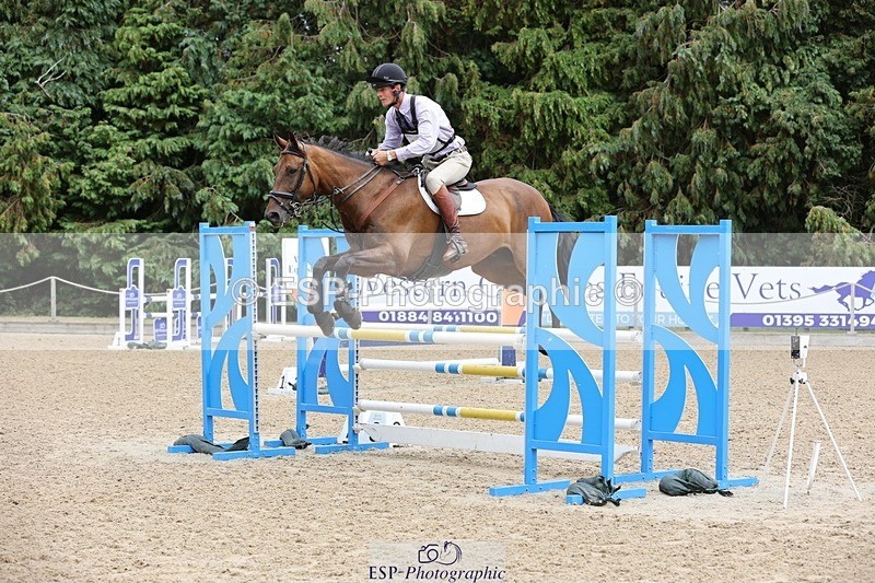 250803A-141041-14559 - O-663-William.Fox-Pitt-GRANSTOWN.STAR.LOVE