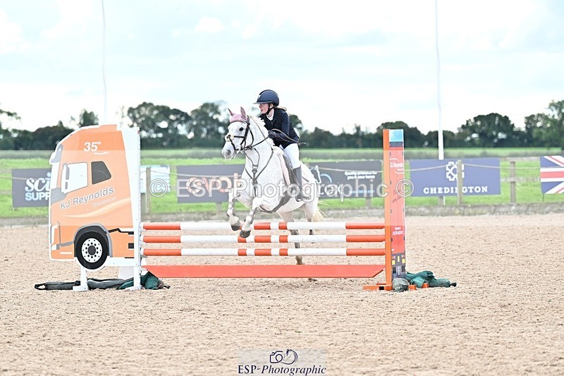 250921-145324-03958 - Cls 20 Pony 80cm Derby