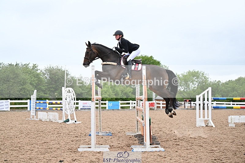 240703A-131509-00431 - Cls 05 Snr Fox & 1.20 Open