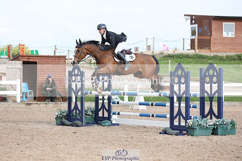 250508-173225-04450 - Cls 12 Snr Newcomers