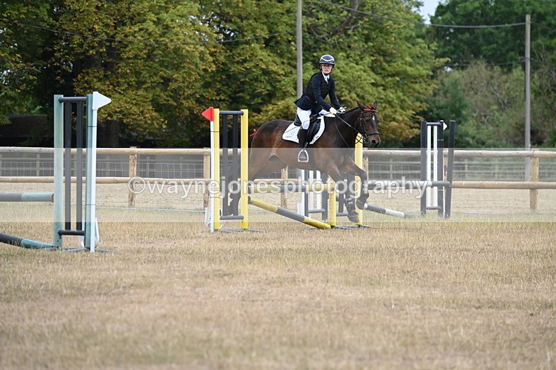WJ6_0564 - Class 14 Intermediate Jumping 75cm