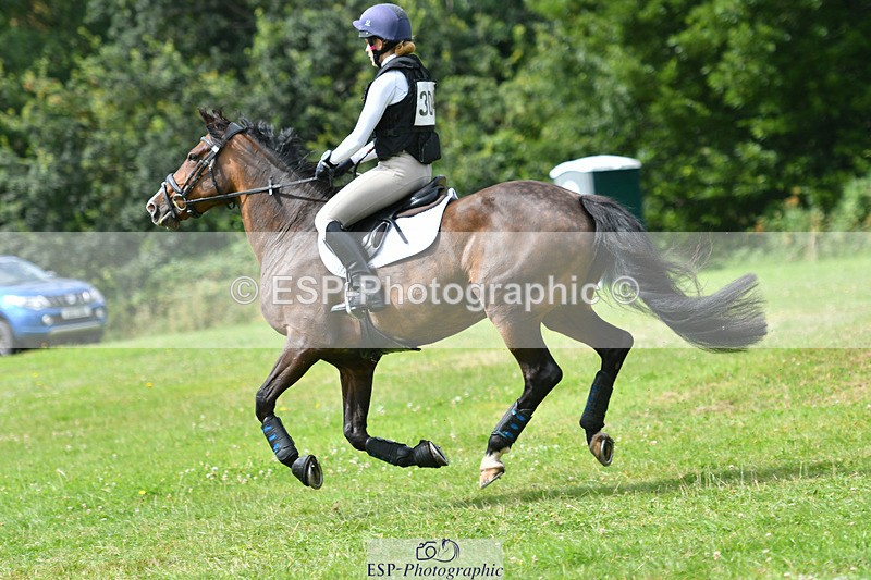 240804-105110-10485 - 304-Octavia_Madden-NENAGH_II