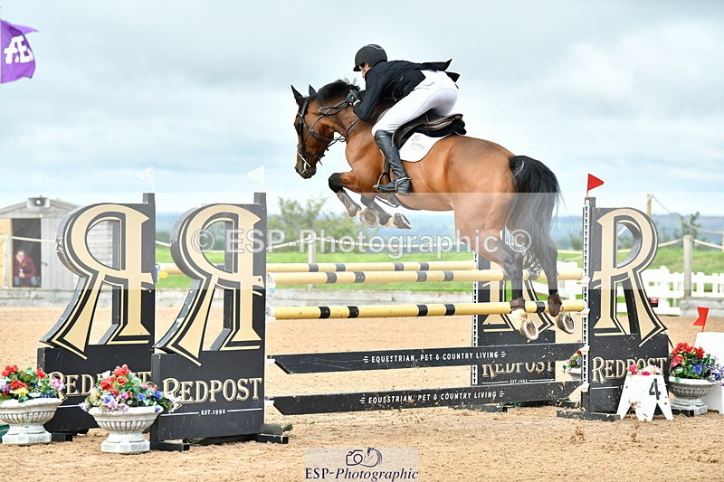 230723A-095803-10719 - Cls 4, 2 Star Small 1.30m