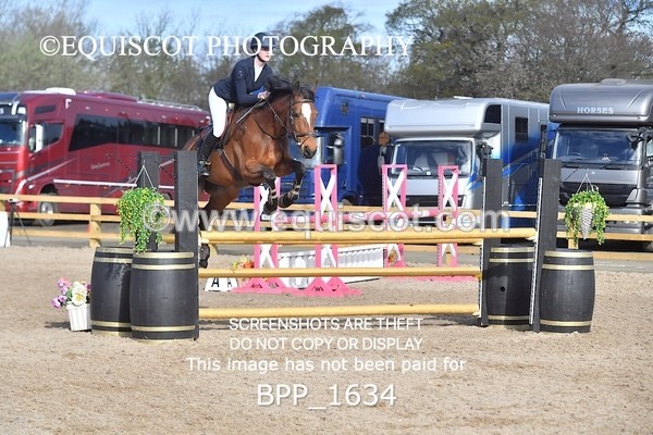 BPP_1634 - CLASS 18 SUN Senior Newcomers/ 1.10m Open