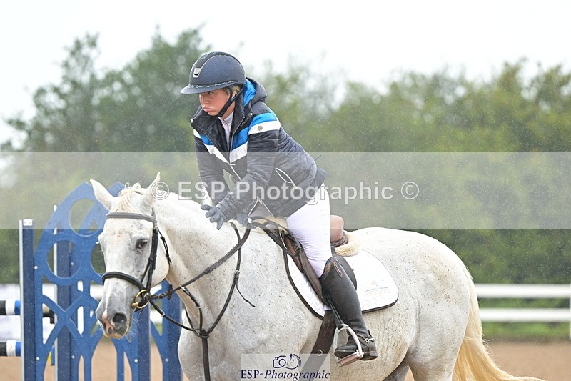 240925A-131528-00805 - Cls 4 Newcomers and 1.10m Open