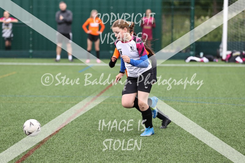 1DX31616 - Sat 6th U12 Girls