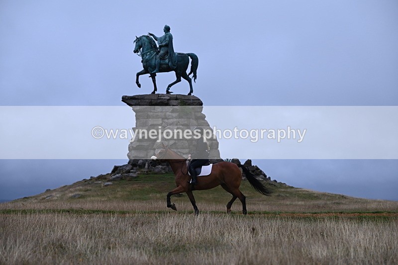 DSC_2067 - Time at Statue 12:13 to 12:32